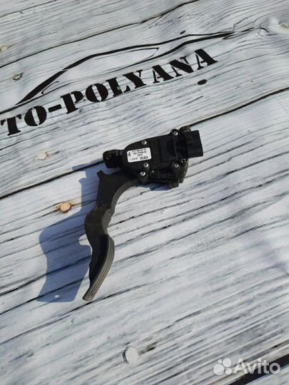 Педаль газа Ford Fusion Fiesta