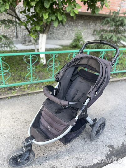 Прогулочная коляска britax