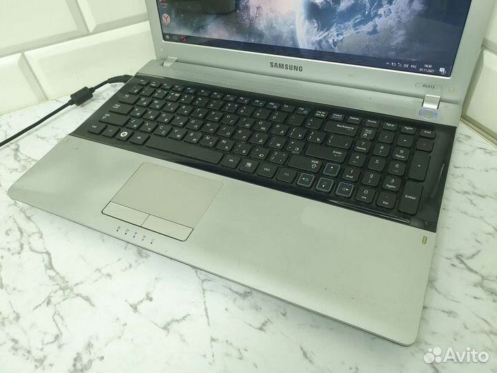Ноутбук Samsung RV515