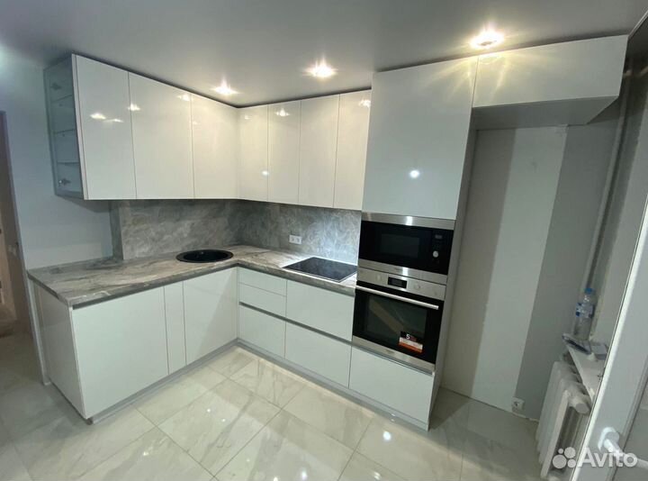 Кухня под потолок эконом