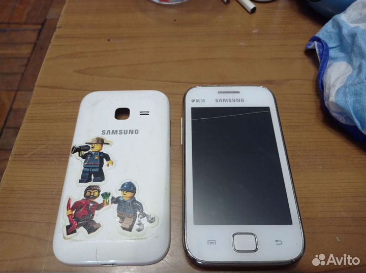 Телефон Samsung