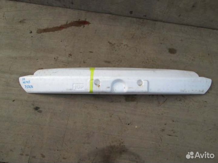 Пенопласт в бампер передний Toyota Ist NCP65