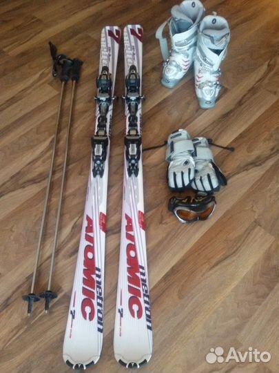 Продам горные лыжи и ботинки Atomic