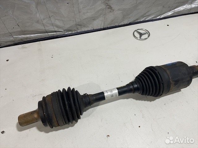 Привод передний левый Мерседес x204 GLK