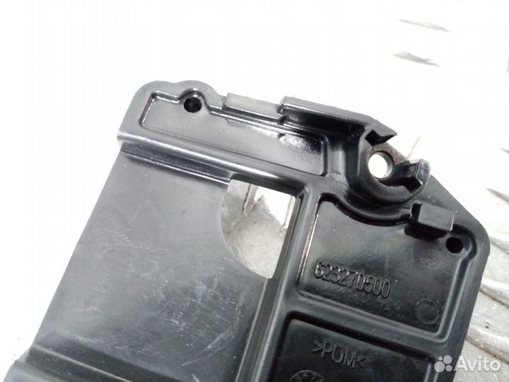 Б/У Кронштейн кнопок руля правый#001