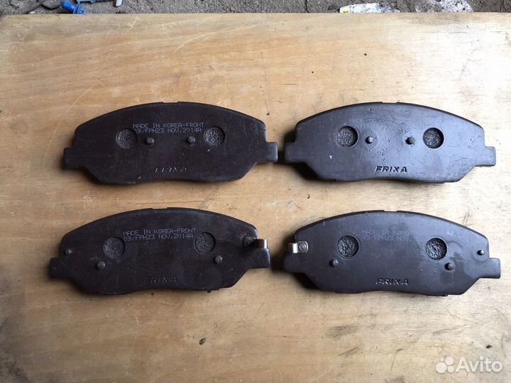 Передние тормозные колодки hyundai Genesis (07)