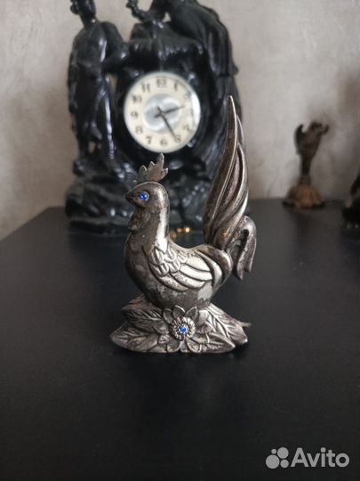 Металлическая фигурка петуха