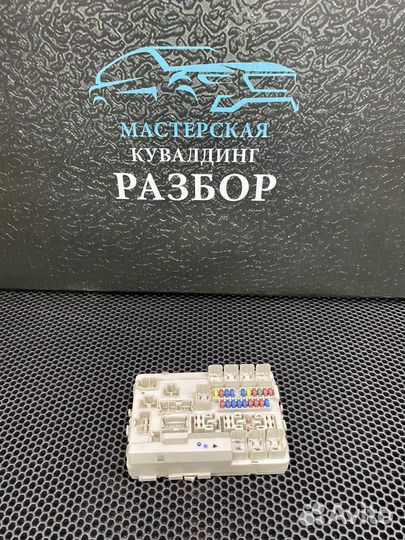 Блок предохранителей подкапотный murano z50