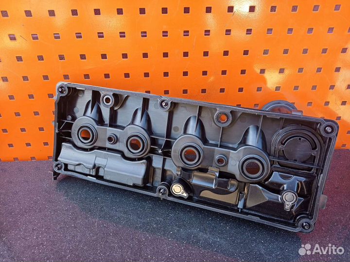 Клапанная крышка Volkswagen T 5