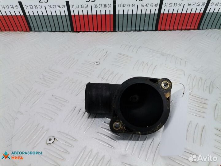 Корпус термостата Subaru Legacy 2 1996 11060AA071