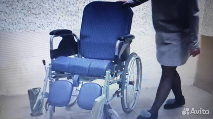 Кресло каталка с туалетом