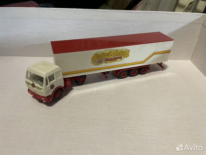 Модельные машинки