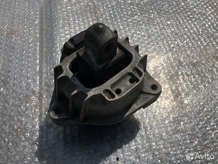 Подушка двигателя правая BMW 7 F01 F02 08-12
