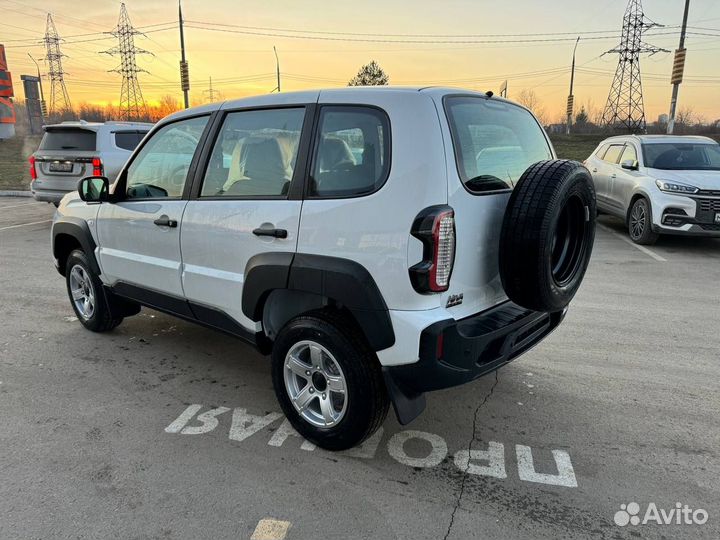 ВАЗ Niva Travel 1.7 МТ, 2024