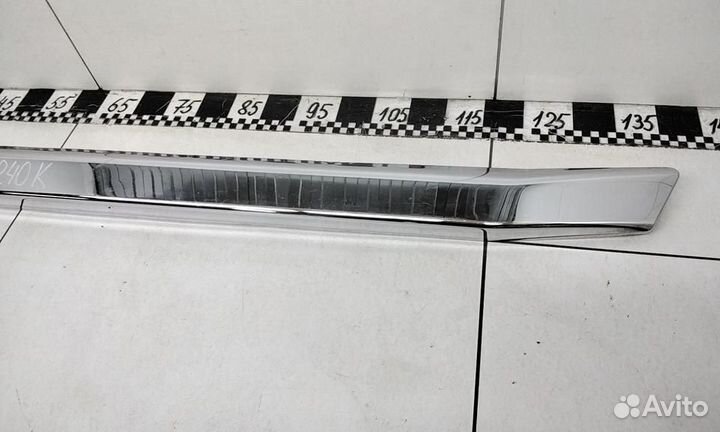 Накладка хром решётки радиатора средняя Hongyan Genlyon 908