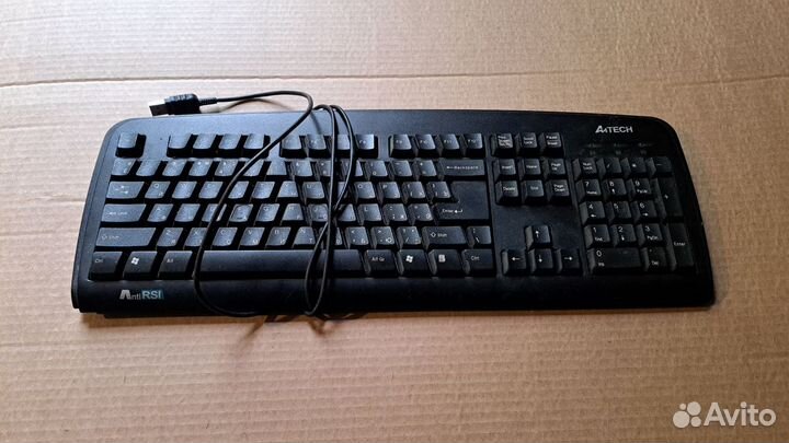 Клавиатуры и мышь беспроводная