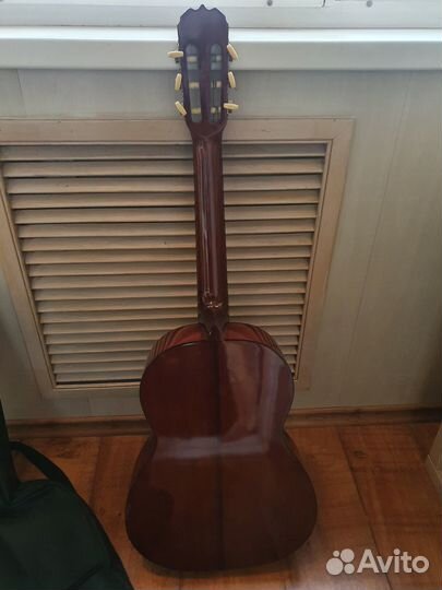 Продам гитару Hohner HC-03