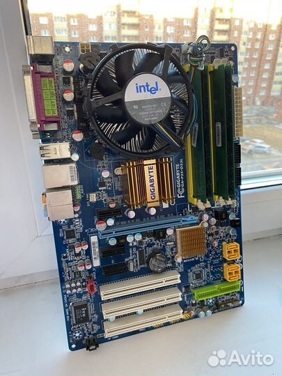 Материнская плата с процессором 775