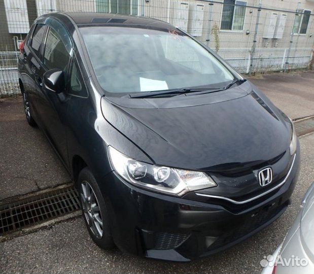 Стекло собачника заднее правое Honda Fit