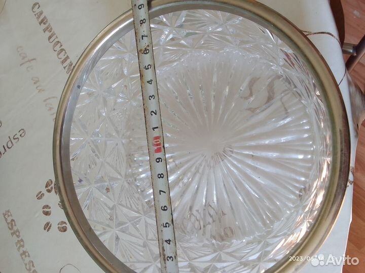 Большая хрустальная ваза