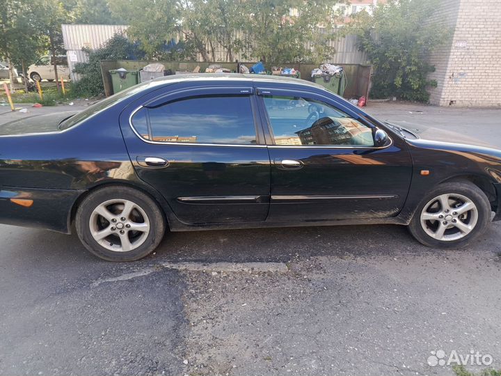 Nissan Maxima 2.0 МТ, 2001, 350 000 км