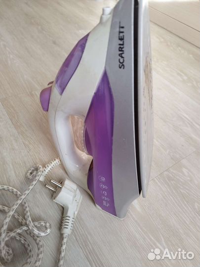 Утюг Scarlett