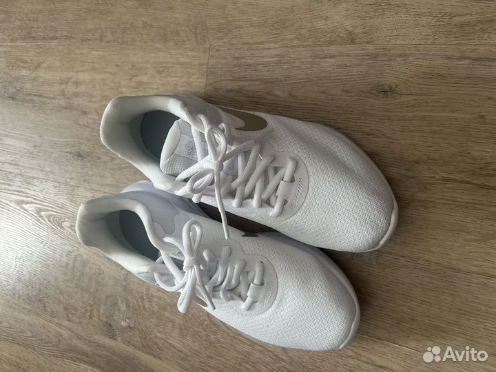 Беговые кроссовки nike