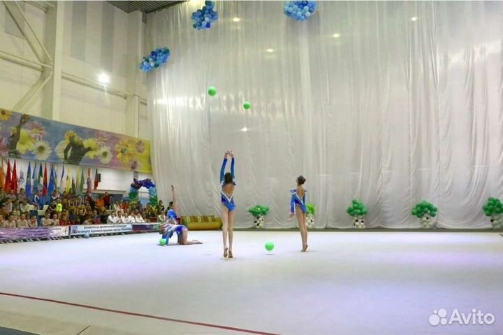 Групповые купальник для художественной гимнастики