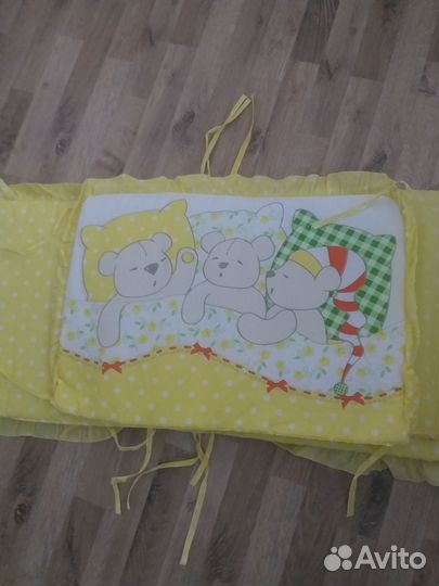 Бортики в кроватку