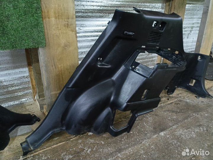 Обшивка багажника Toyota Highlander 3.5 2GR-FE