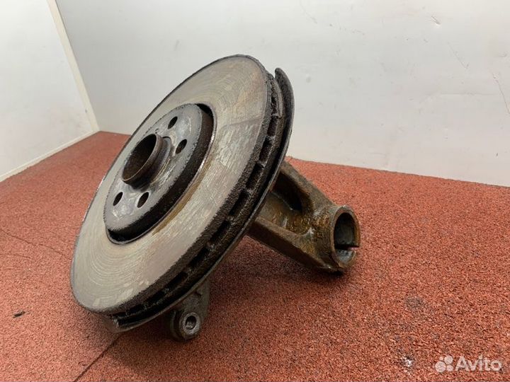 Поворотный кулак Skoda Rapid седан cwva 1.6 110HP