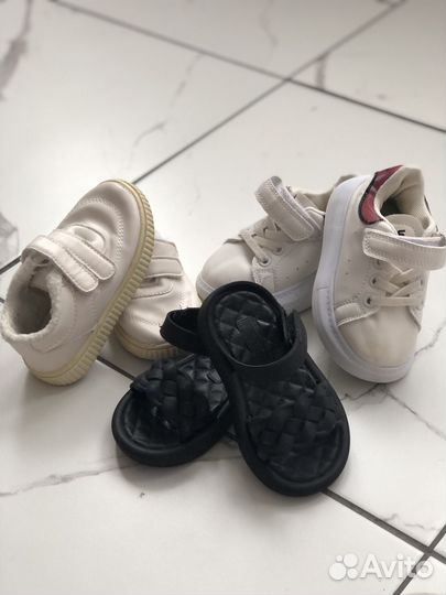 Кроссовки для девочки