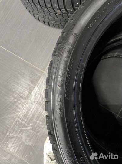 Michelin Latitude X-Ice North 295/35 R21