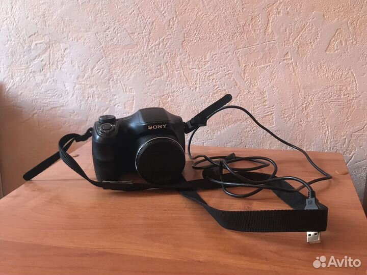 Компактные фотоаппарат sony DSC-H100