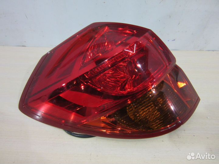 Фонарь левый Subaru Legacy B13