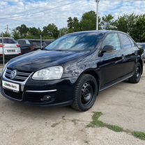 Volkswagen Jetta 1.6 AMT, 2010, 131 000 км, с пробегом, цена 740 000 руб.