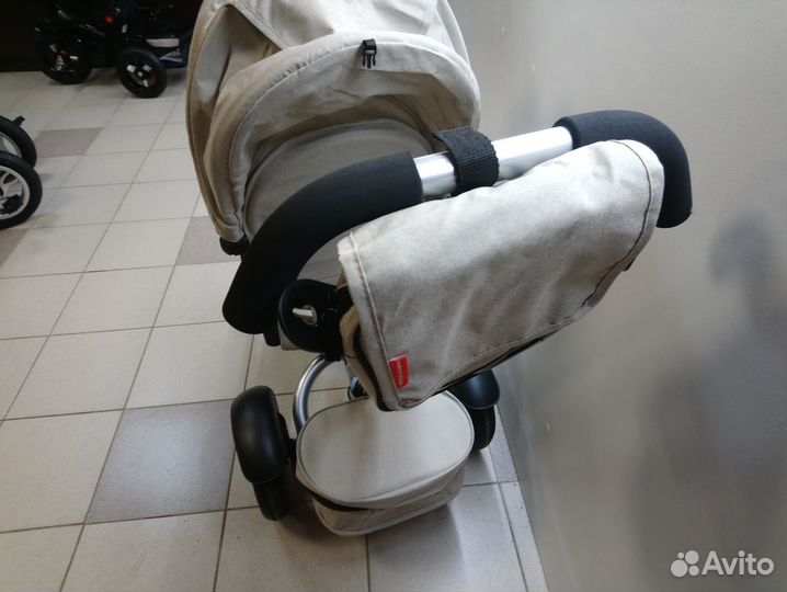 Велосипед трех колесный с ручкой мамы