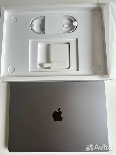 MacBook Pro 16 ростест, M1 PRO, 1TB SSD, 16GB