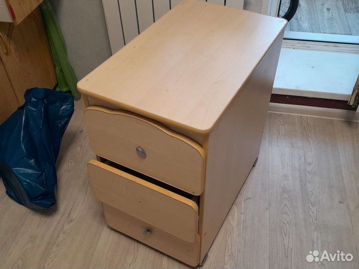 Тумба выкатная бу
