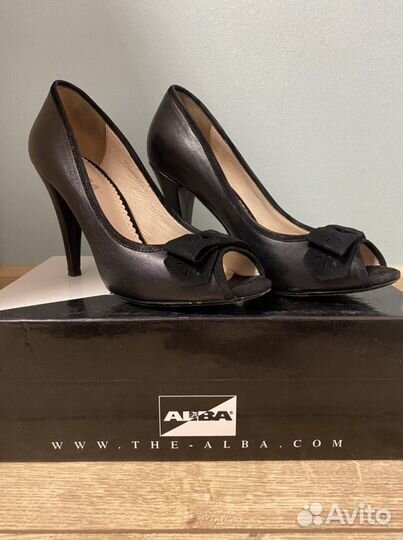 Туфли фирмы 
