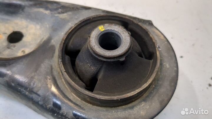 Рычаг подвески левый передний киа Soul 2019