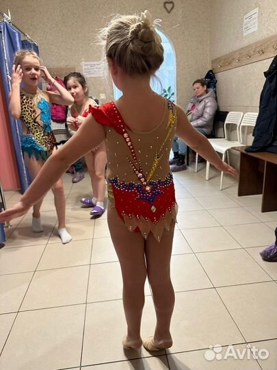 Купальник для художественной гимнастики 122