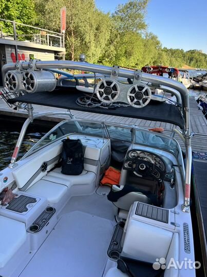 Катер буксировщик 220