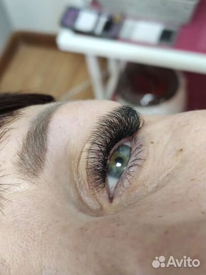 Модели Наращивание ресниц маникюр брови