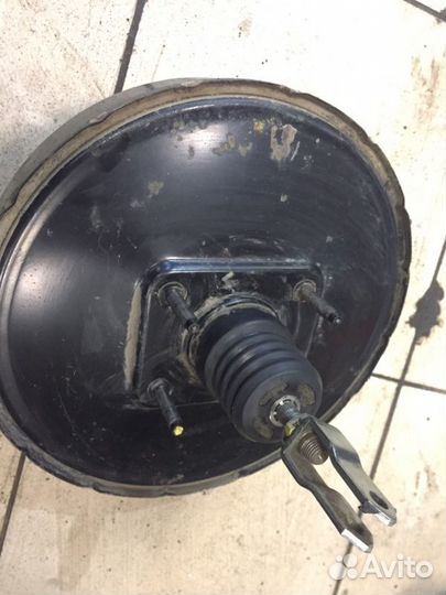 Вакуум тормозной Nissan Almera Classic B10