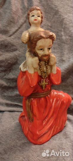 Фарфоровые статуэтки