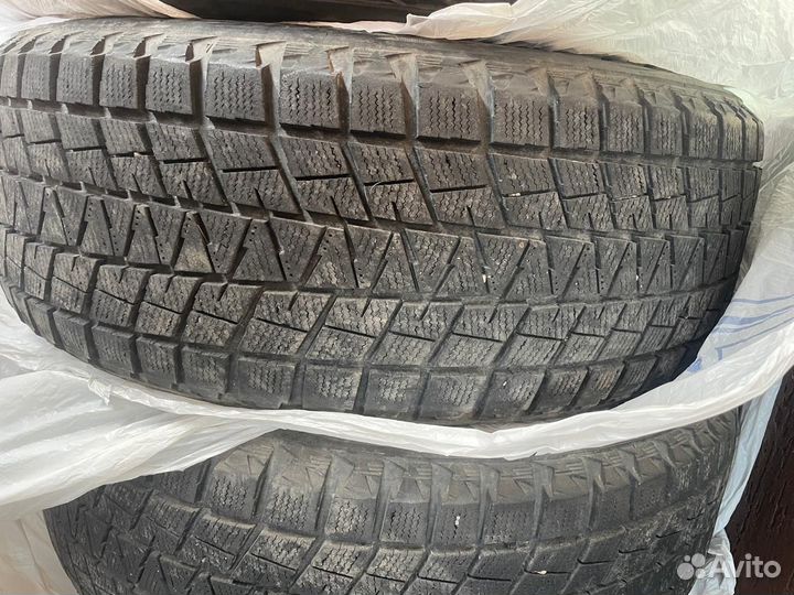 Bridgestone Blizzak DM-V1 235/55 R19