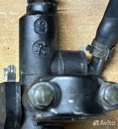 Yamaha r6/r1 тормозная машинка с бачком