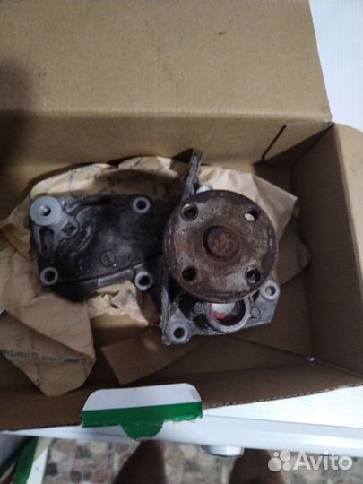 Помпа на ford Focus 3