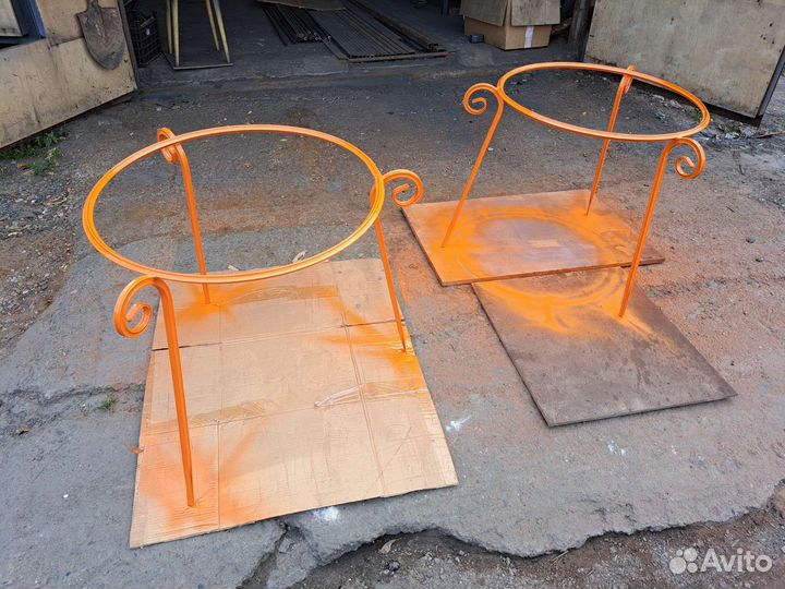 Подставка для цветов, кустов